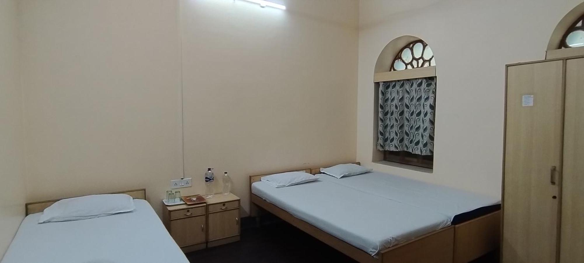 Shaw Guest House Kolkata Bagian luar foto