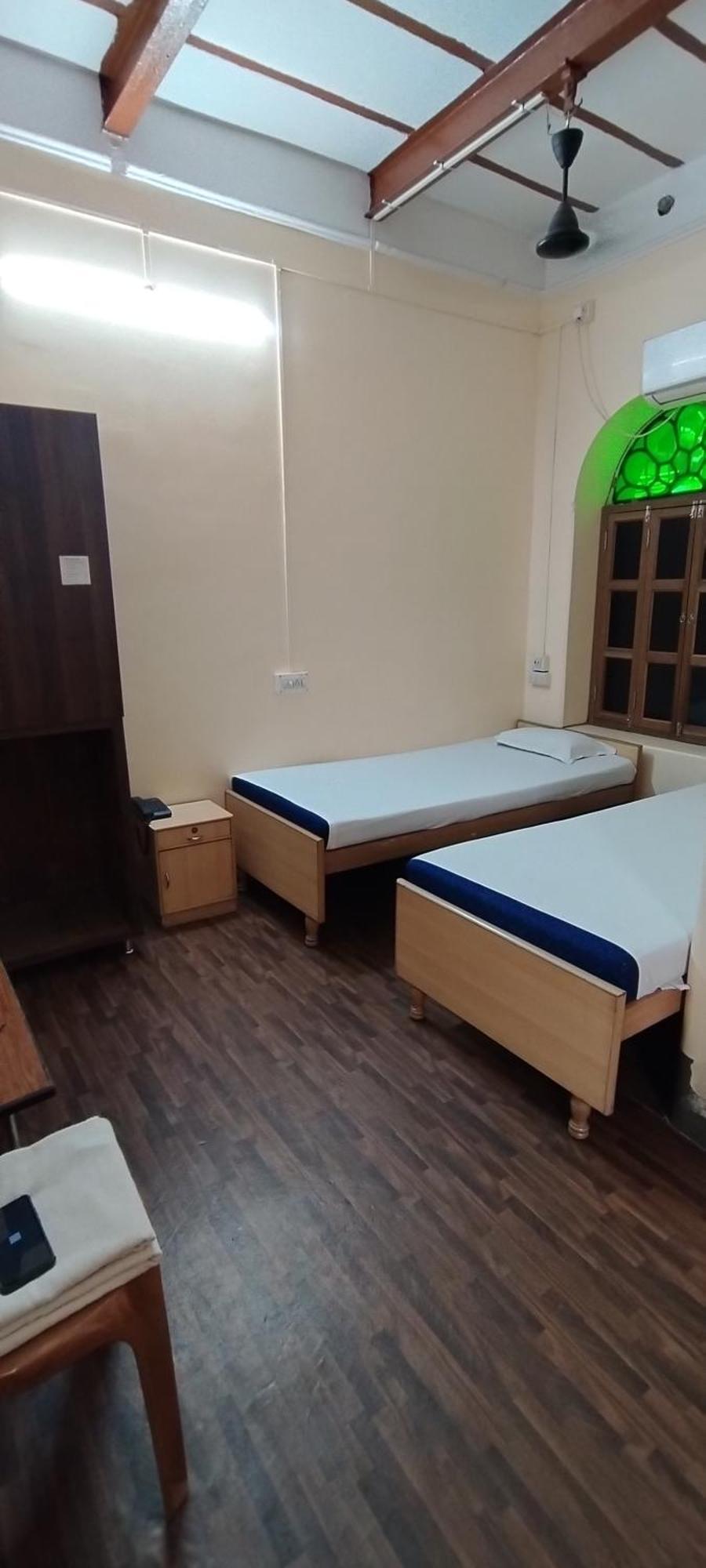 Shaw Guest House Kolkata Bagian luar foto