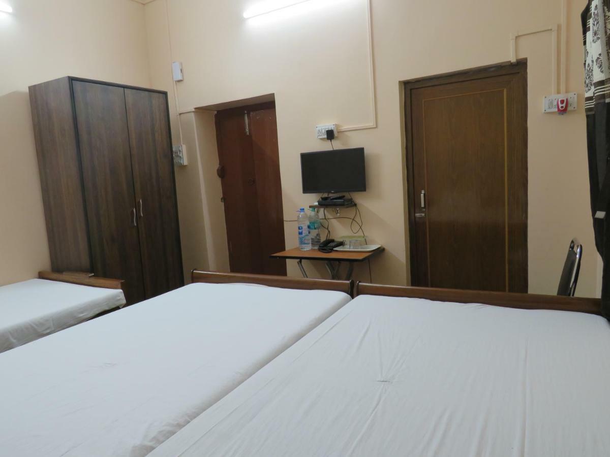 Shaw Guest House Kolkata Bagian luar foto